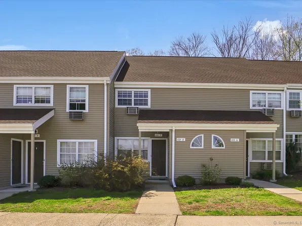 1221 Washington Street APT 8, Middletown, CT 06457