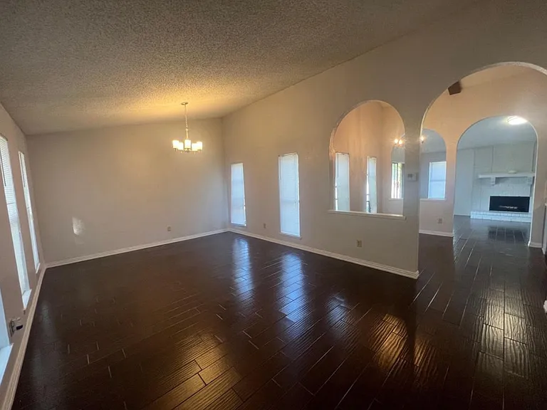 6004 Pinto Cir — Photo 3