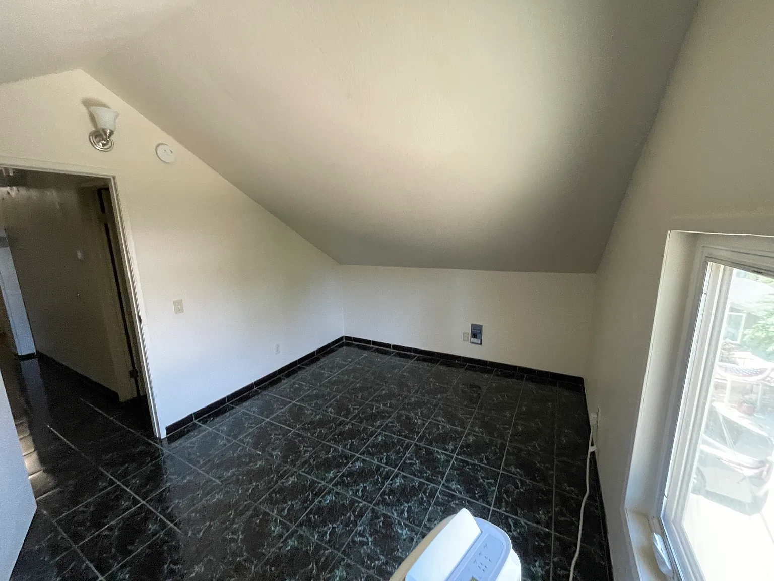 1 bed, 450 sqft, $1,650 — Photo 2
