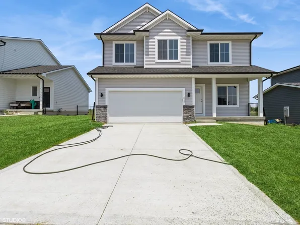 6918 SE 7th Ave, Pleasant Hill, IA 50327