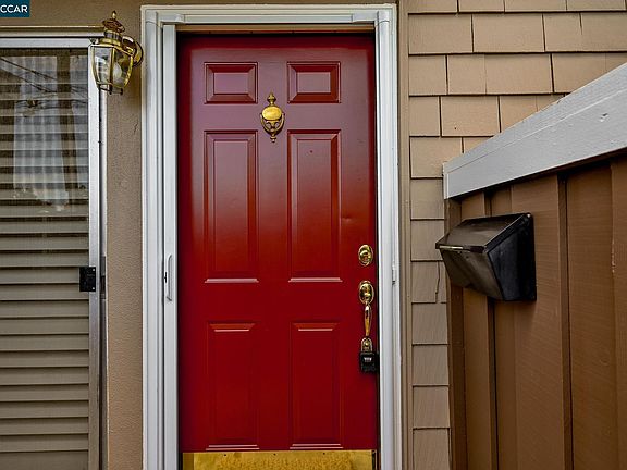 2nd image of 1218 Hookston Rd