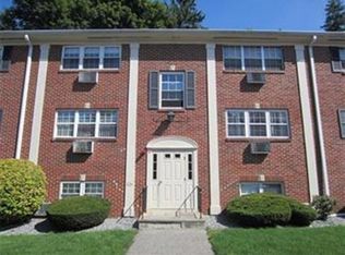 25 Arlington Rd APT 15, Woburn, MA 01801