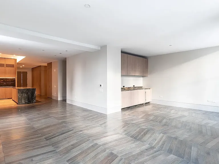 49 Chambers St #16D — Photo 7