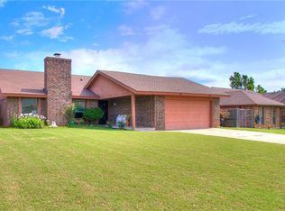 9609 Kent Dr, Midwest City, OK 73130