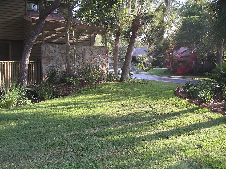Front/Side Yard