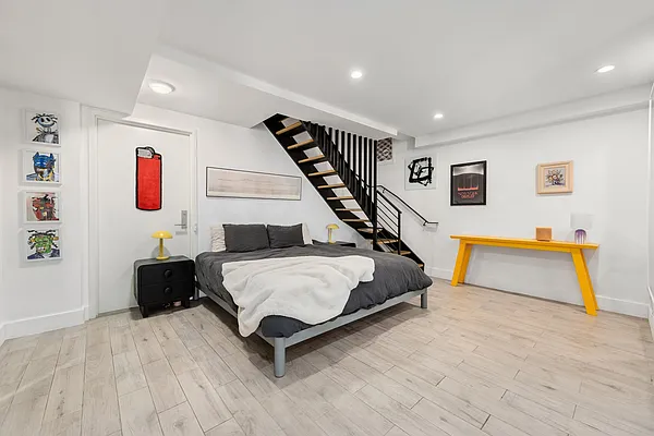 Rented by Owner | media 8