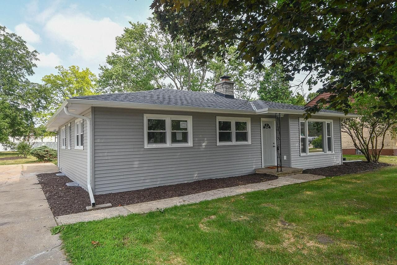 W247S3068 Prairie Ave, Waukesha, WI 53186 Zillow