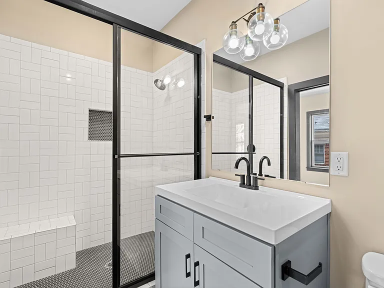 384 Altoona Pl SW #A — Photo 11
