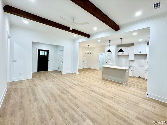 3rd image of 13524 Northside Rd