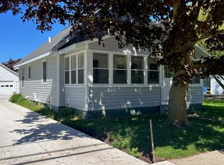 1018 S Chipman St, Owosso, MI 48867