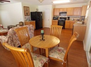 6017 Raisin Tree Ln, Charlotte, NC 28215