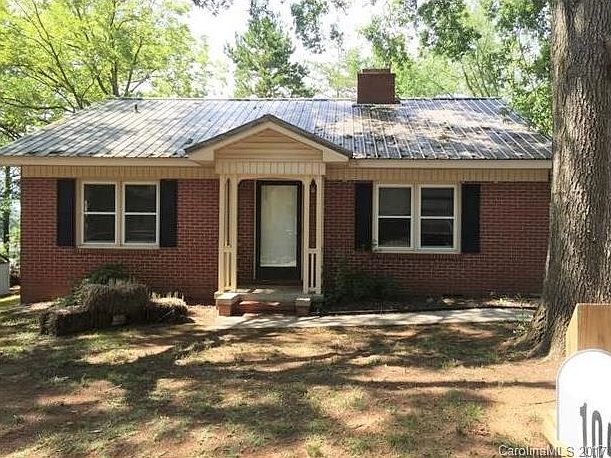 1st image of 105 Boyette Dr