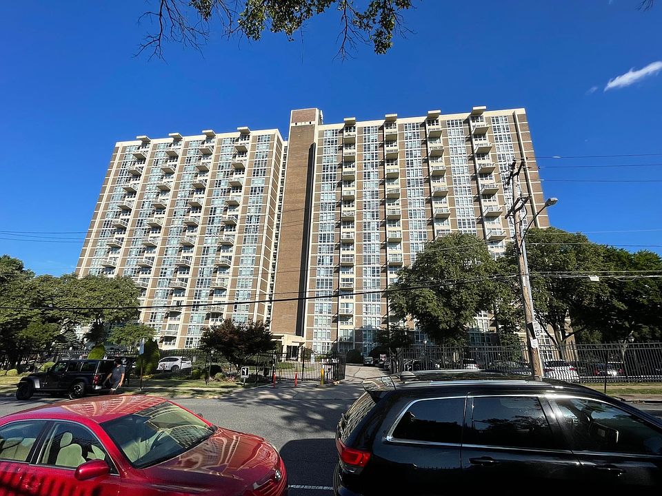 1st image of 3600 Conshohocken Ave APT 2104
