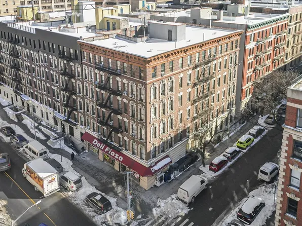 17 West 108th Street image 1 of 14