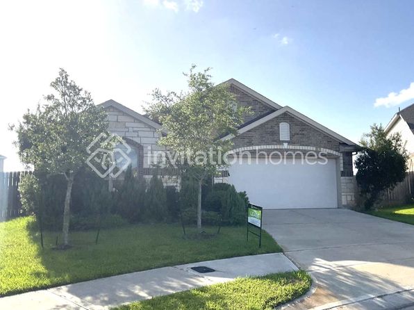 428 Pecan Landing Ln