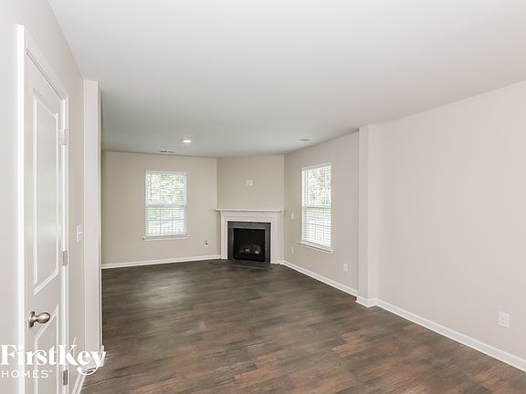 3rd image of 8016 Starnes Randall Rd