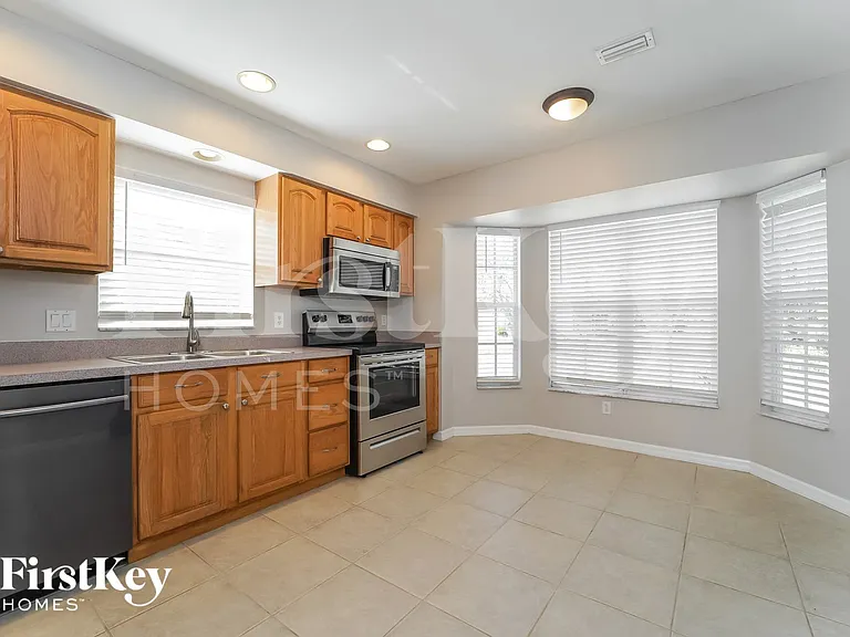 3863 Atwater Dr — Photo 6