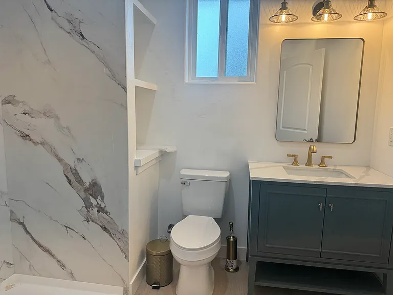 800 Las Animas Ave — Photo 6