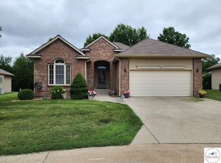 807 S Iowa Cir, Clinton, MO 64735
