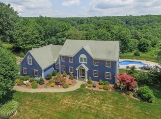 23 Fox Ridge Dr, New Milford, CT 06776