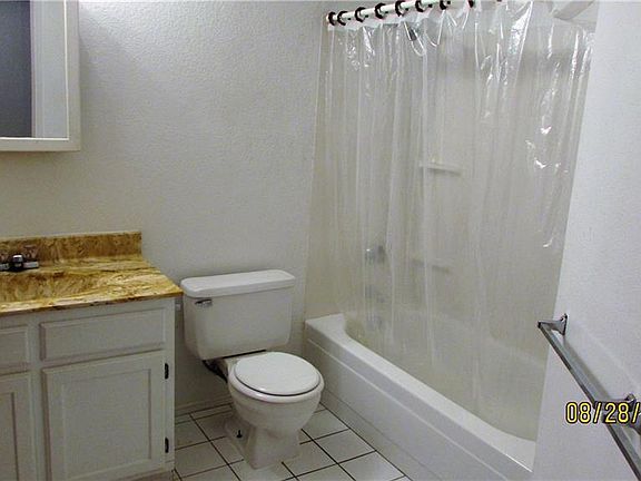 5th image of 675 Harbor Dr N APT A