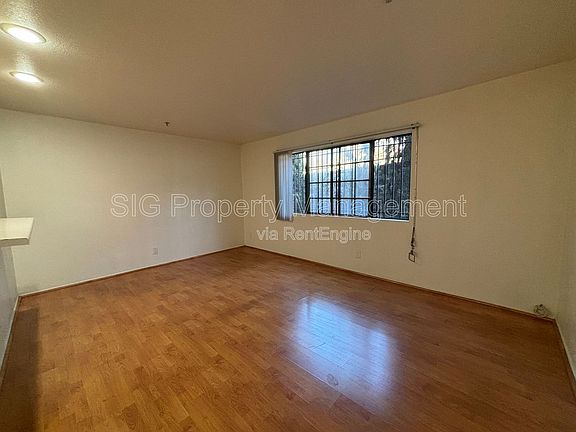 4th image of 314 Lincoln Ave #15