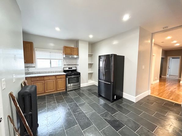 14 Batchelder St #2L