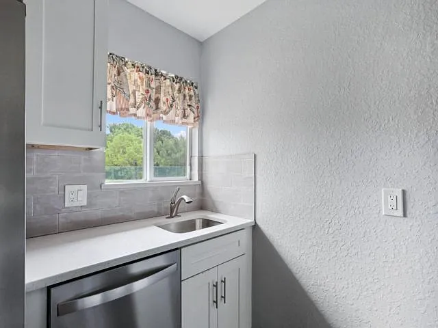 2227 NE 3rd Ave #1 — Photo 10