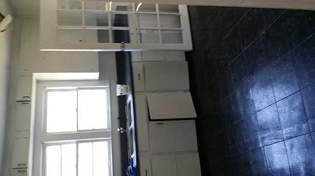 2nd image of 1519 Airview Dr