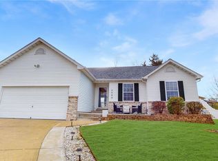 2060 Windmill Summit Dr, Imperial, MO 63052