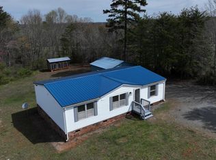 3961 Roark Mill Rd, Hurt, VA 24563
