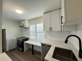 126 Wentworth St N UNIT 3, Hamilton, ON L8L5V7