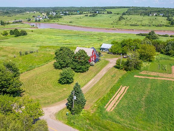 3rd image of 2600 Barronsfield Rd