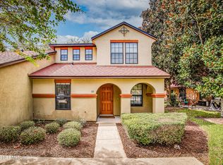 631 Briar Way Ln, Saint Johns, FL 32259