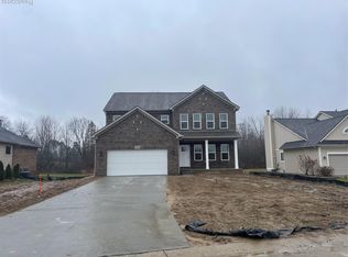 2251 Village Woods Dr, Grand Blanc, MI 48439