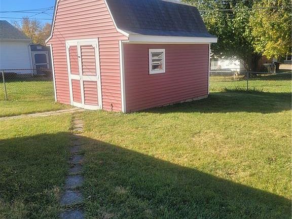 5th image of 1106 Salem Ln