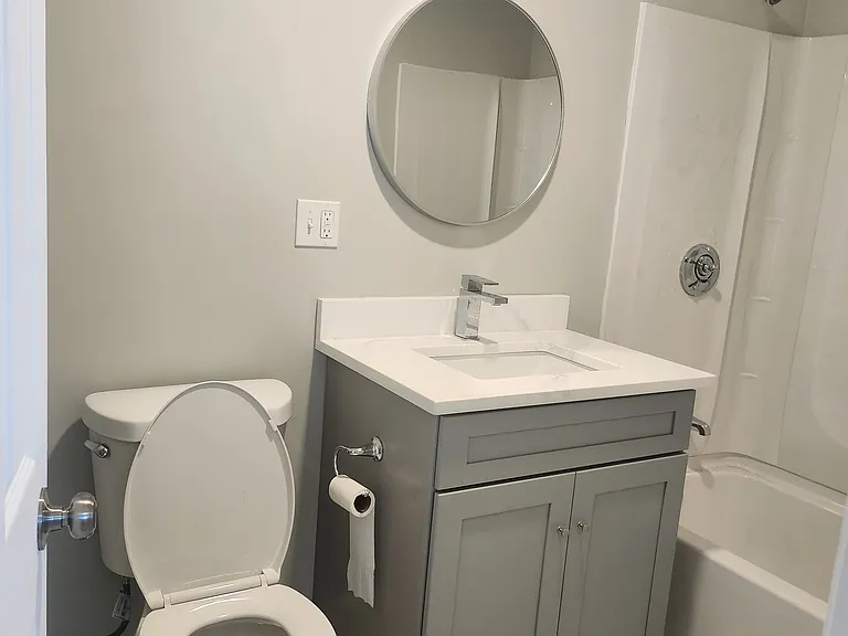 12 Hazelwood St #2 — Photo 7