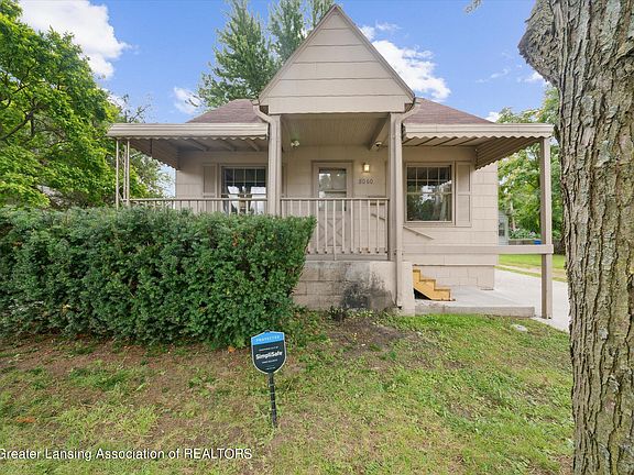 3rd image of 8060 Essex Ave