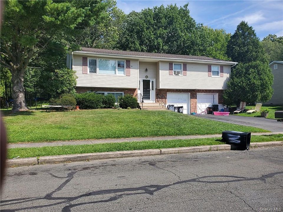 2nd image of 68 Mallory Rd
