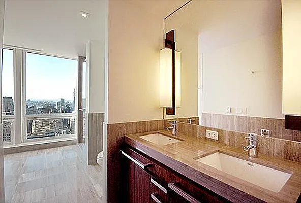 Sold by Sumitomo Real Estate Sales | media 27