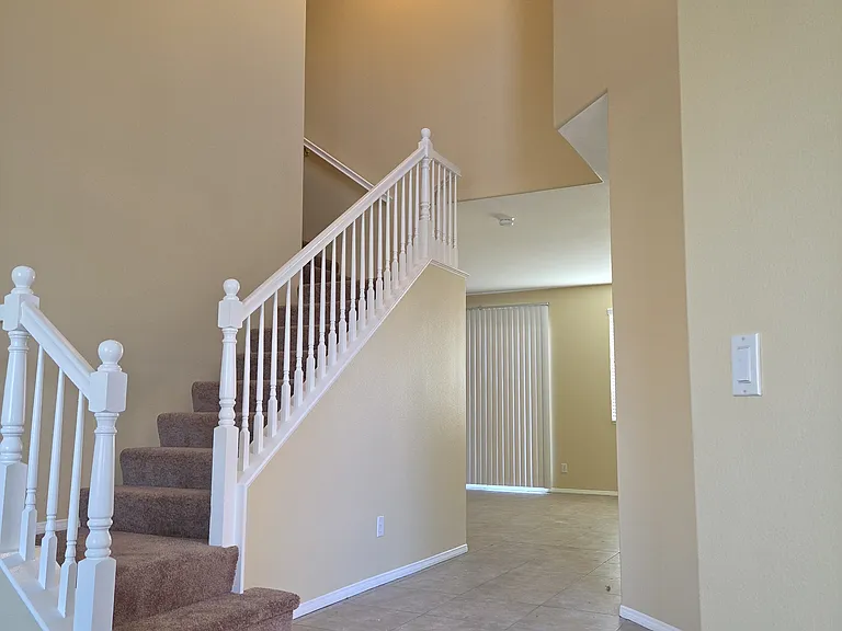 3920 Bluff St — Photo 7