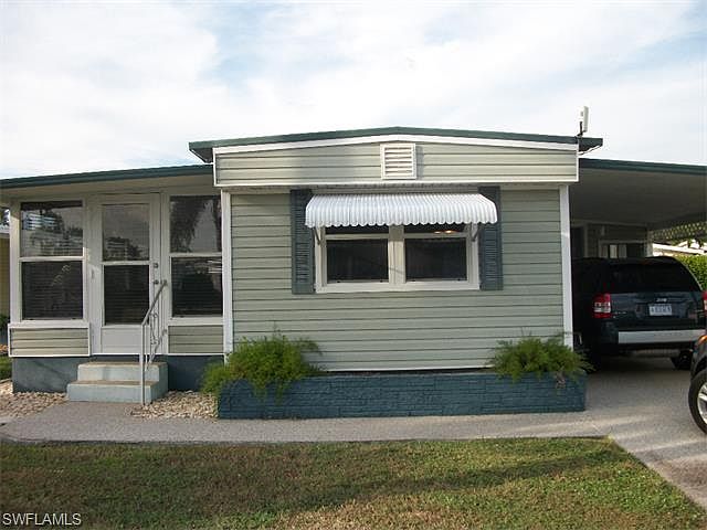 1st image of 6 Derwent Blvd