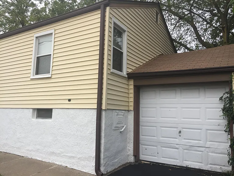 10430 Niblic Dr — Photo 6