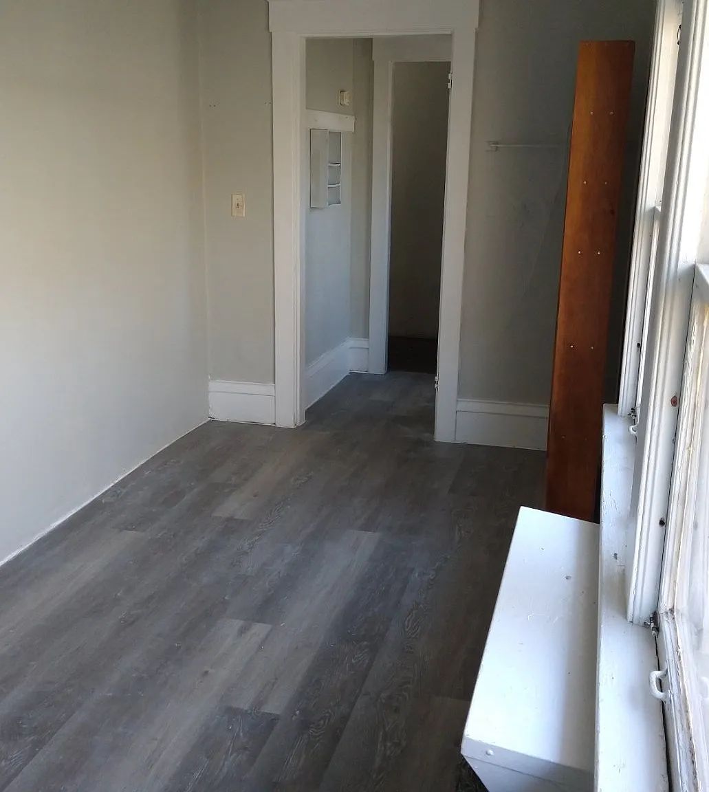 12 bed, $590 — Photo 4