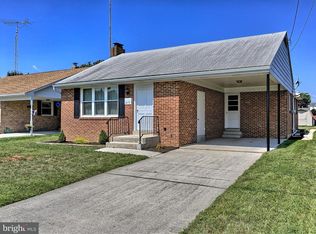 615 Boundary Ave, Hanover, PA 17331
