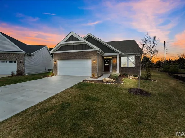 5 Spinney Bough Ct, Wentzville, MO 63385
