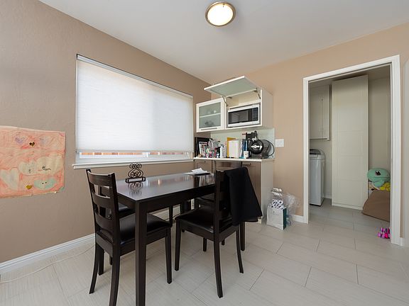 5th image of 1458 Luning Dr
