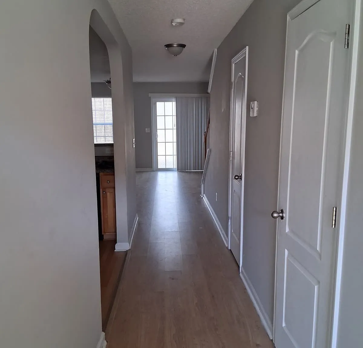 3 bed, 2.5 bath, 1708 sqft, $1,800 — Photo 2