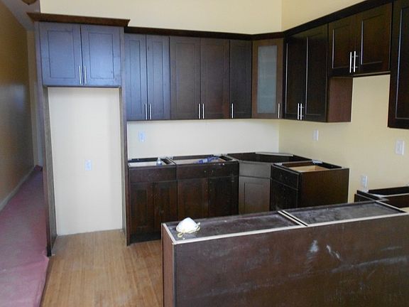 3rd image of 9833 211th St