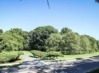 412 Sardis Ln, Charlotte, NC 28270